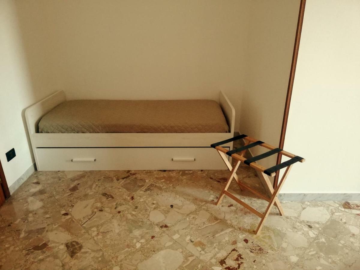 Rosita Rooms Lecce Ngoại thất bức ảnh